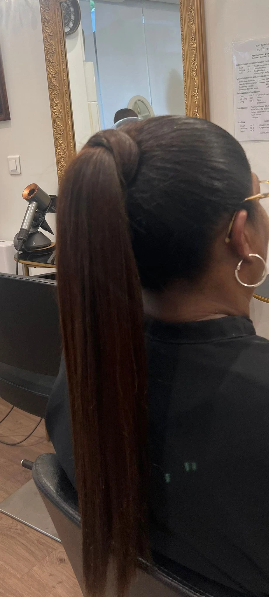 chignon lisse cheveux crépus